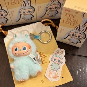 ❌SOLD❌ Pin For Love Vinyl Plush “I” Pendant